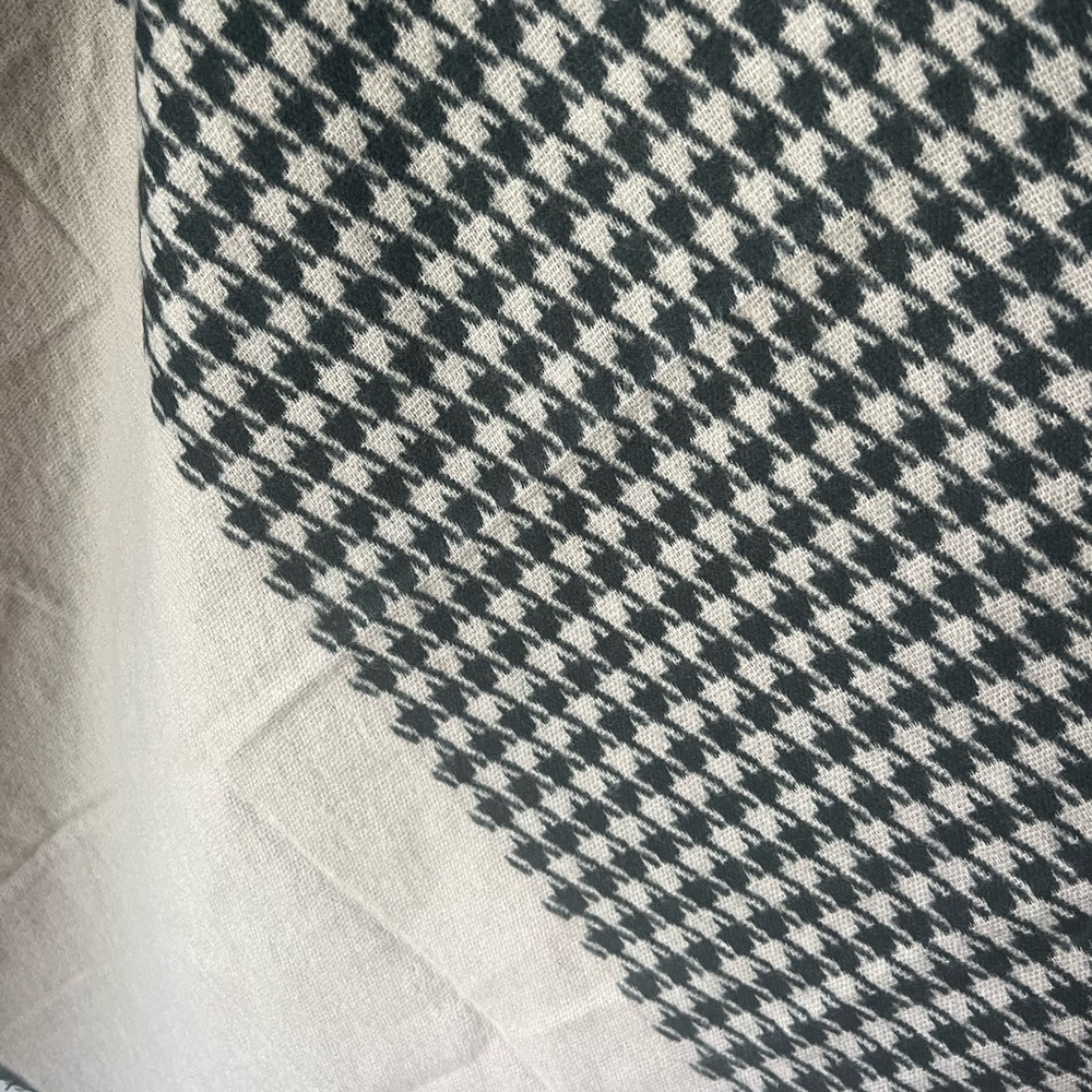 Look by M Blanket Scarf - Picture 3 of 6